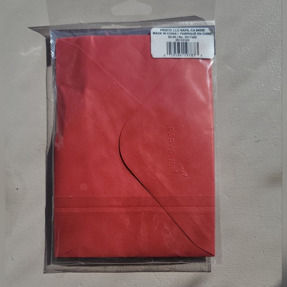 NWT Christmas Card 🎄 ♥️ - Picture 2 of 2